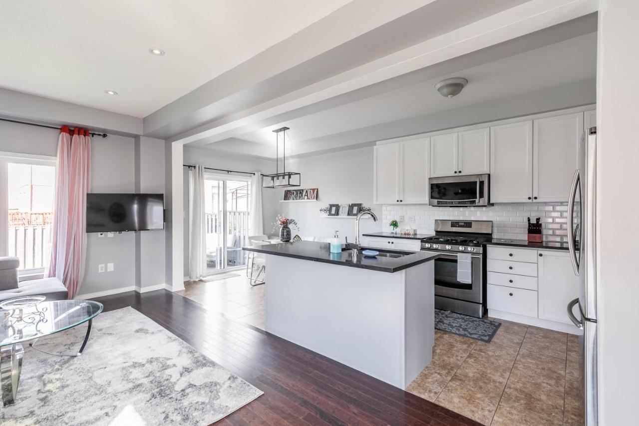 Luxury 3Br 2Ba Townhome With Private Hot Tub, Gym, Bbq By Globalstay Hamilton Extérieur photo